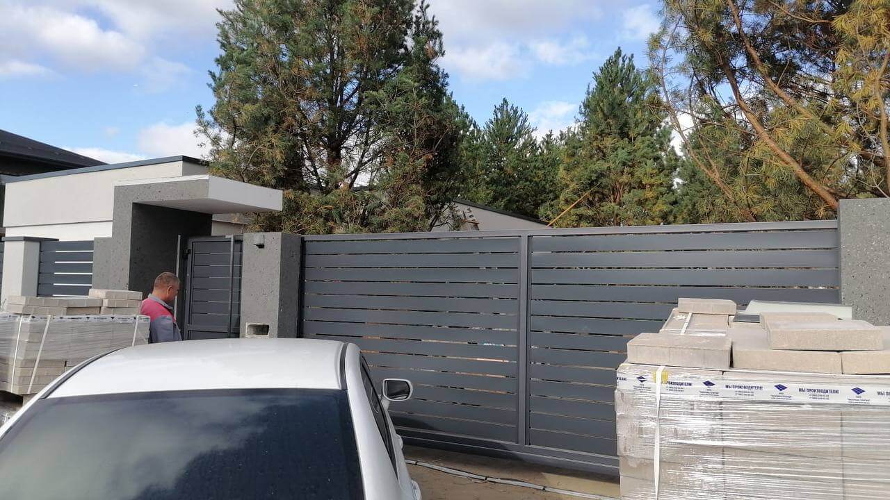 Забор-ранчо из металлопланкена 36м RAL7024 Серый Графит фото 3 в Всеволожске