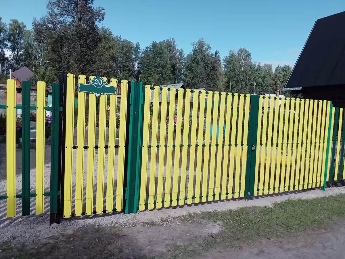 Забор из евроштакетника 13м RAL1018 Желтый в Всеволожске