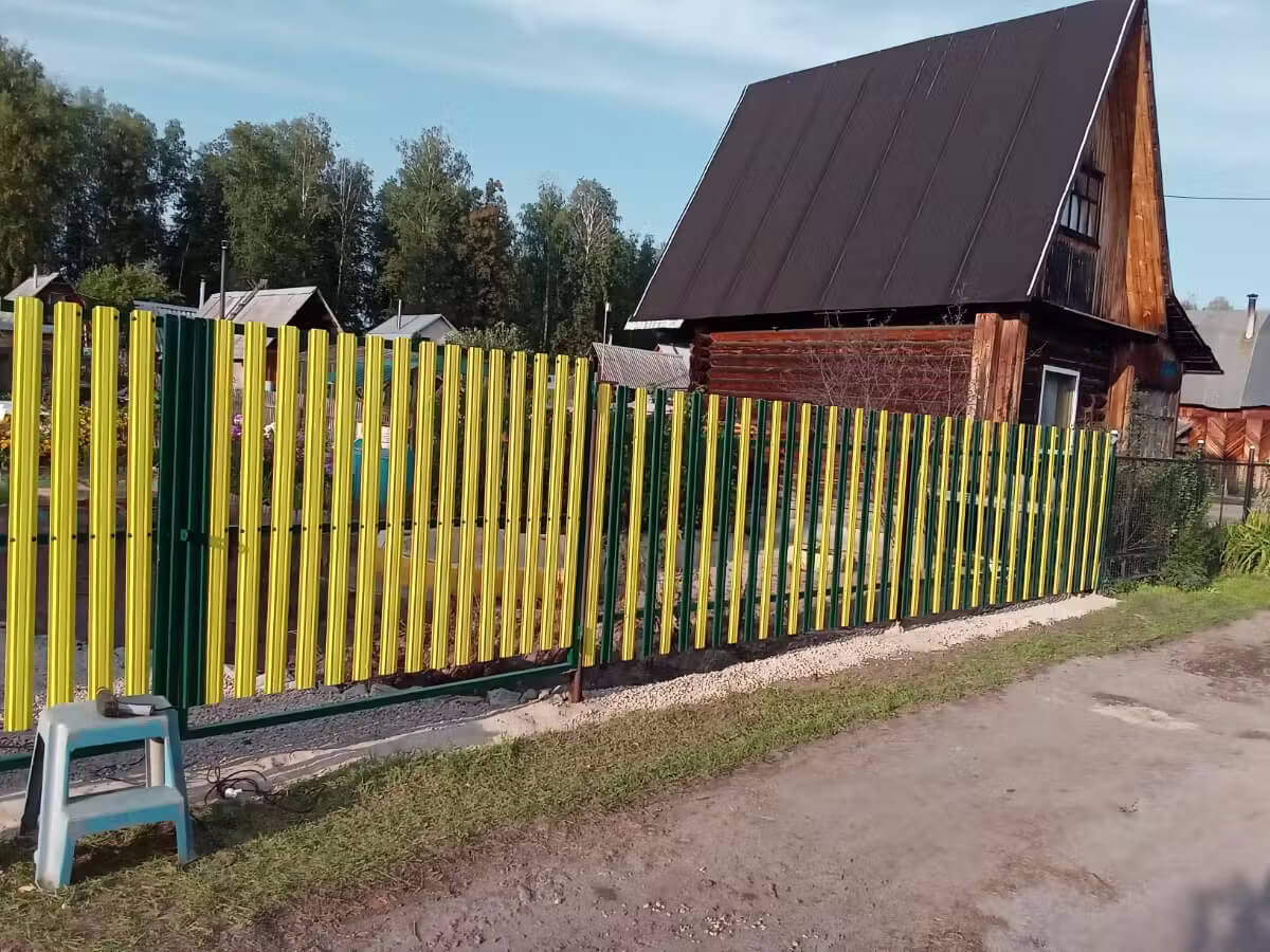 Забор из евроштакетника 13м RAL1018 Желтый фото 3 в Всеволожске