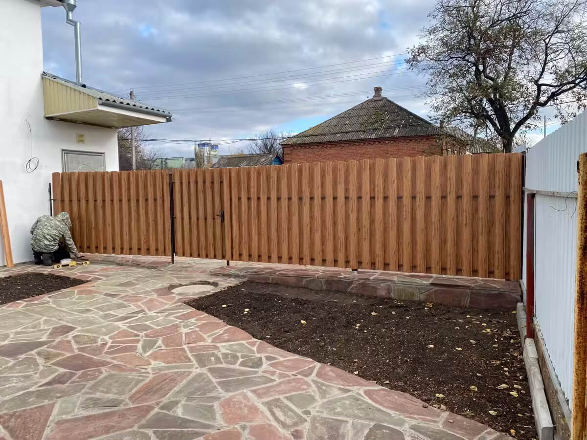 Забор из евроштакетника 7м Кипарис 2хPrintech двусторонний в Всеволожске