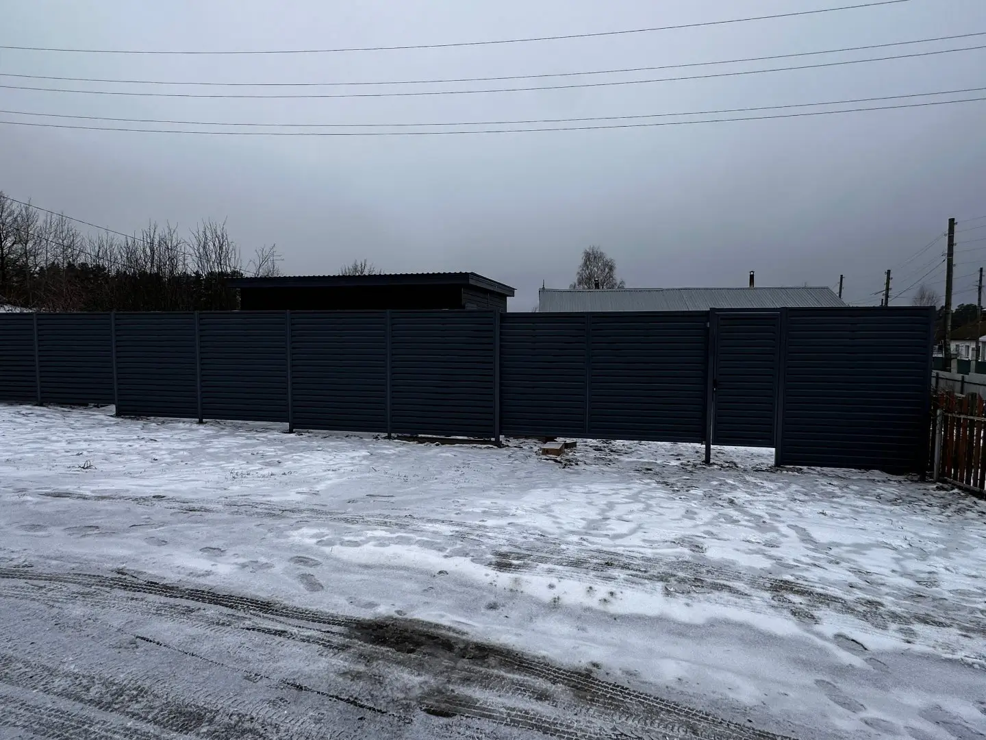 Забор-жалюзи из ламелей Хай-Тек 20м RAL7024/7024 Серый Графит двусторонний МАТТЕ фото 1 в Всеволожске